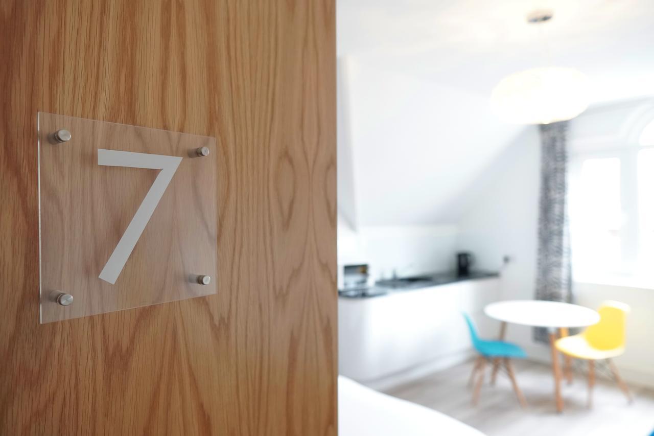 One Helena Road Serviced Apartments Southsea Exterior photo